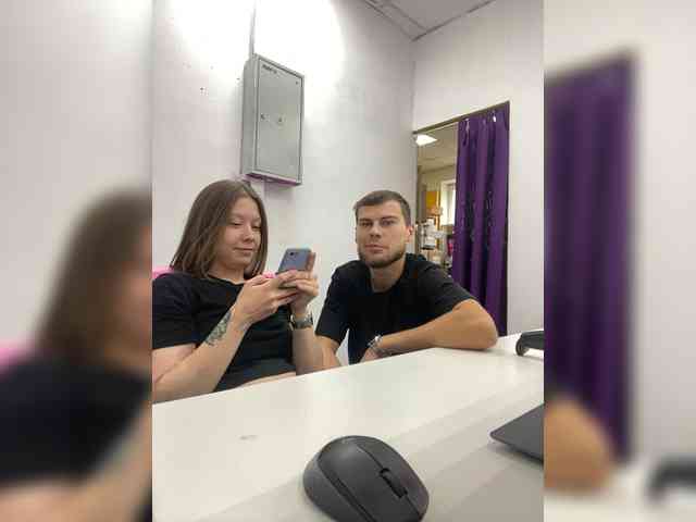 -SweetCouple-1 webcam