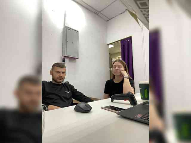 -SweetCouple-1 webcam