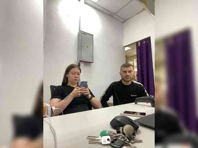 -SweetCouple-1 webcam