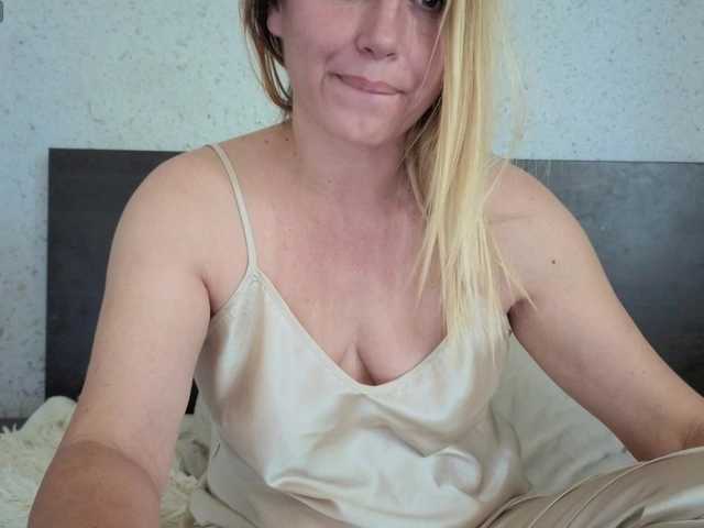 Abby666 live cam on BongaCams