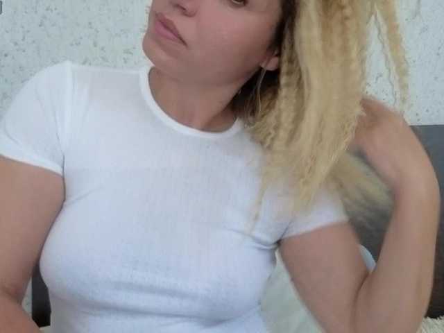 Abby666 live cam on BongaCams