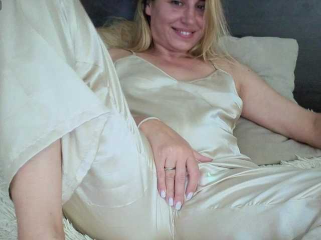 Abby666 live cam on BongaCams