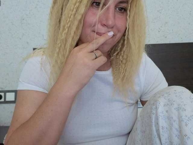 Abby666 live cam on BongaCams