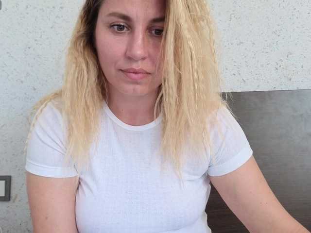 Abby666 live cam on BongaCams