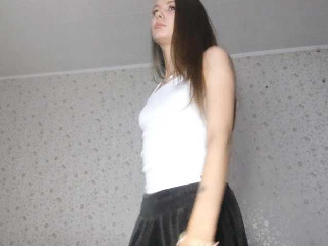 LeanaLomino live cam on BongaCams