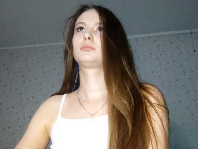 LeanaLomino live cam on BongaCams