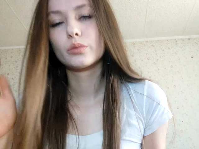 LeanaLomino live cam on BongaCams