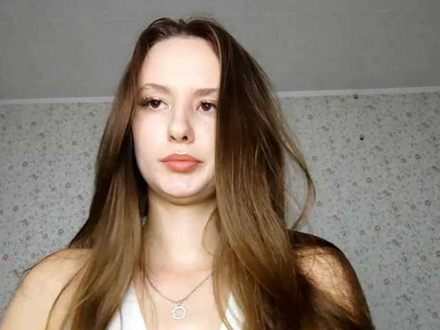 LeanaLomino live cam on BongaCams