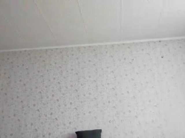 LeanaLomino live cam on BongaCams
