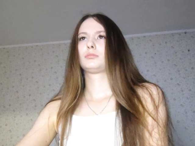 LeanaLomino live cam on BongaCams