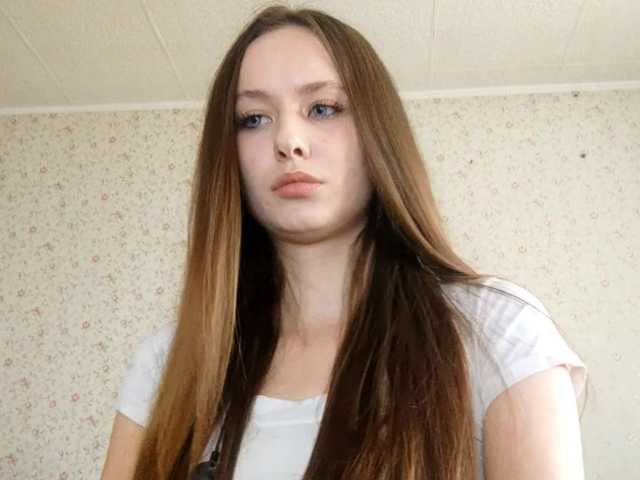 LeanaLomino live cam on BongaCams