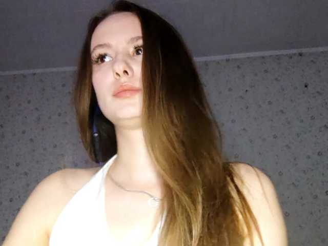 LeanaLomino live cam on BongaCams