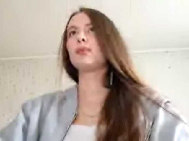 LeanaLomino live cam on BongaCams
