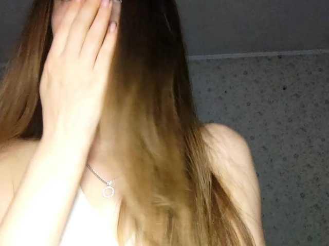 LeanaLomino live cam on BongaCams