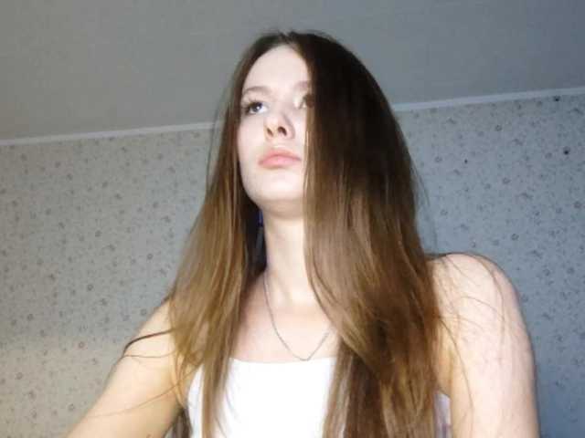 LeanaLomino live cam on BongaCams
