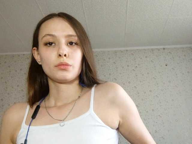 LeanaLomino live cam on BongaCams