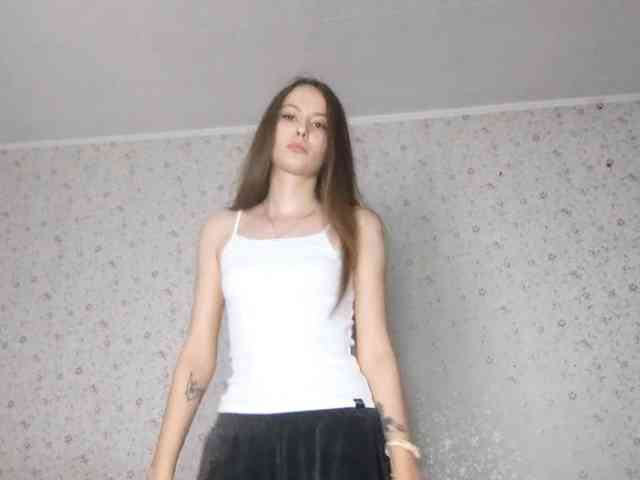LeanaLomino webcam