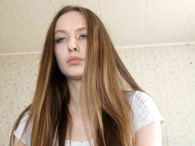 LeanaLomino webcam