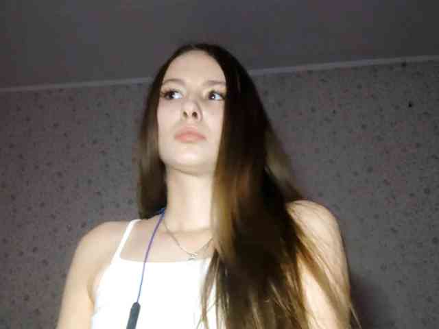 LeanaLomino webcam