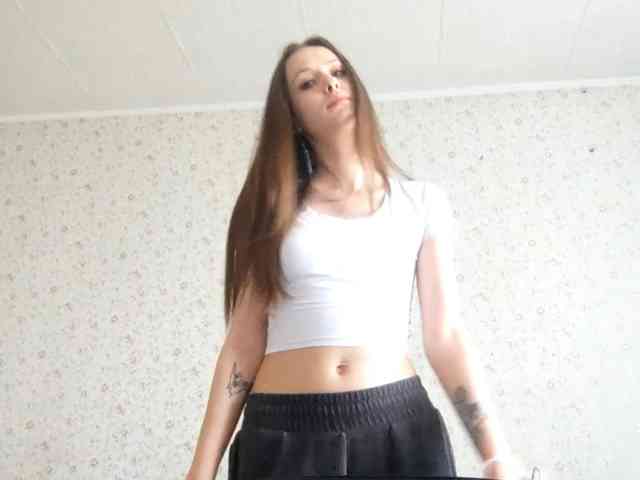 LeanaLomino webcam
