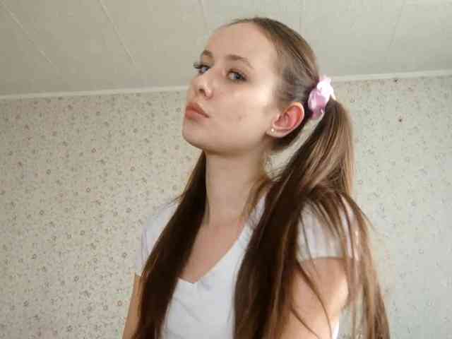 LeanaLomino webcam