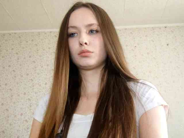 LeanaLomino webcam