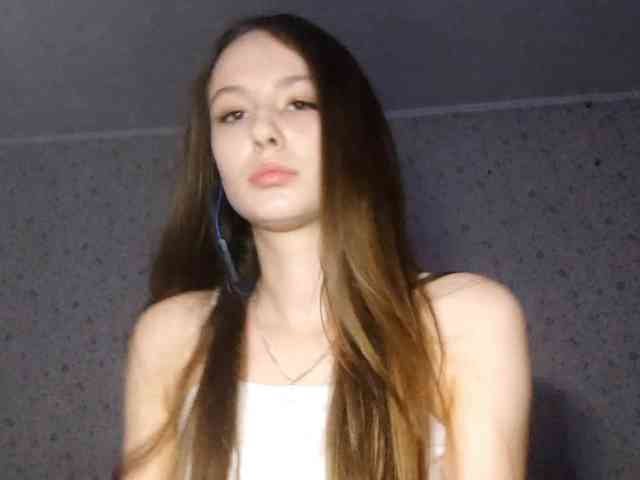 LeanaLomino webcam