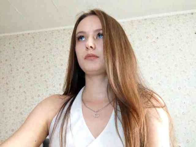 LeanaLomino webcam