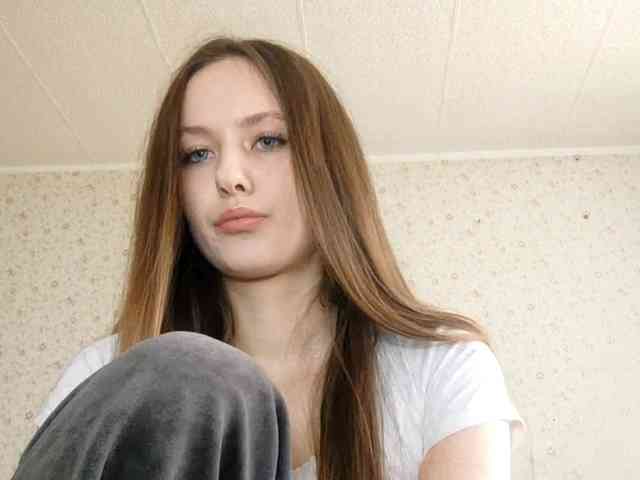 LeanaLomino webcam