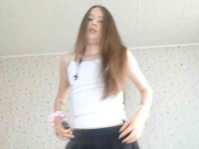 LeanaLomino webcam