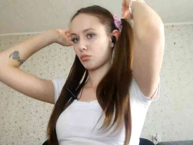 LeanaLomino webcam