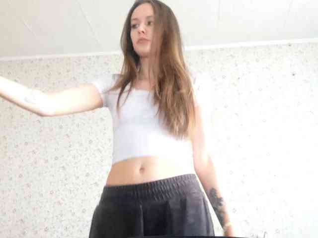 LeanaLomino webcam