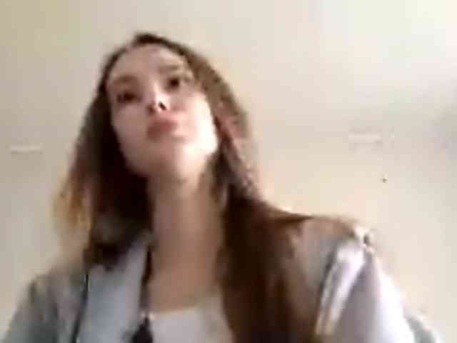 LeanaLomino webcam