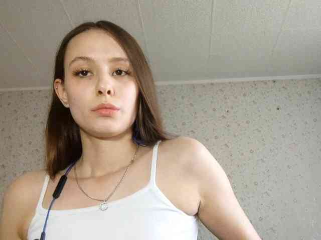 LeanaLomino webcam