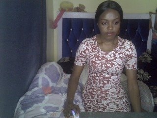 Tyra019a