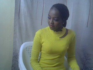 Tyra019a