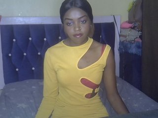 Tyra019a