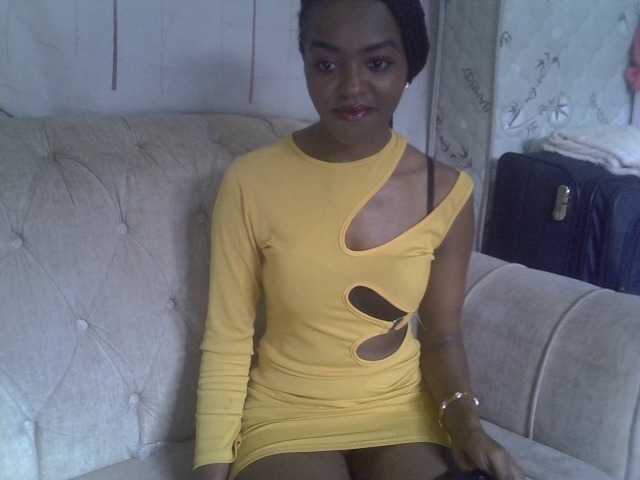 Tyra019a
