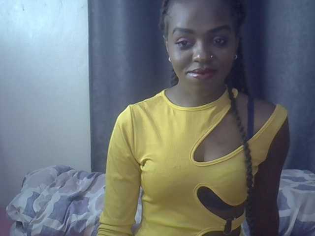 Tyra019a, en vivo ahora en BongaCams
