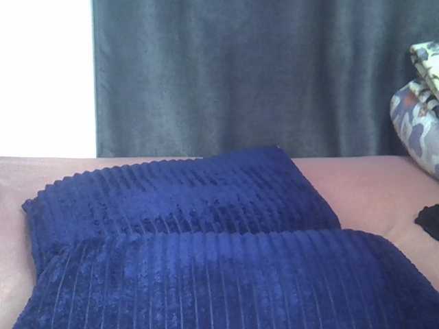 Tyra019a live cam on BongaCams