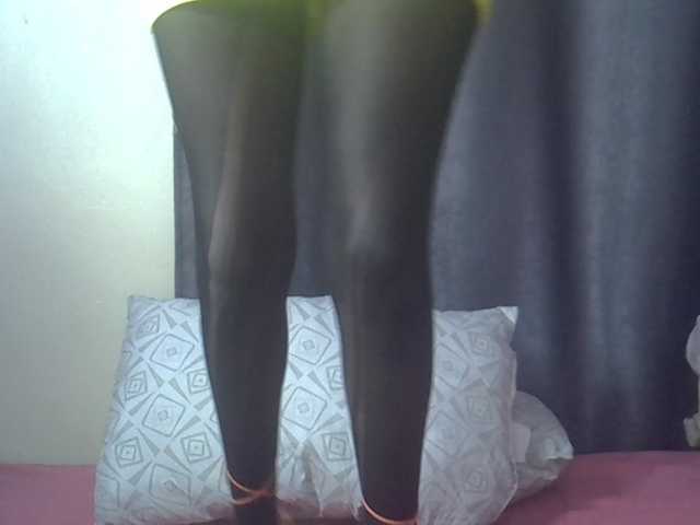 Tyra019a, live now on BongaCams
