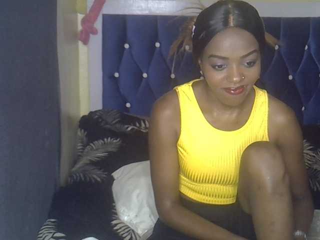 Tyra019a