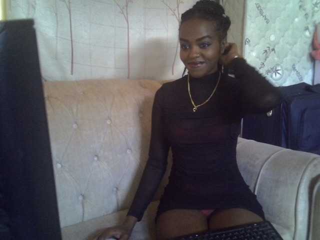 Tyra019a