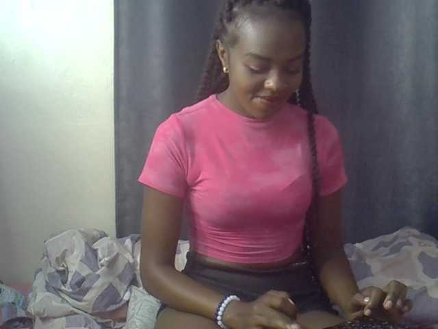 Tyra019a