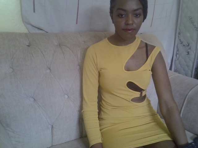 Tyra019a