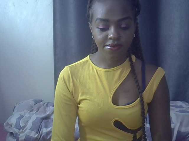 Tyra019a