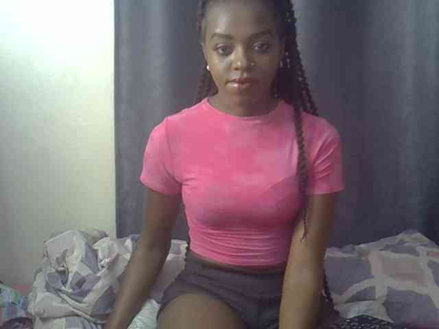 Tyra019a