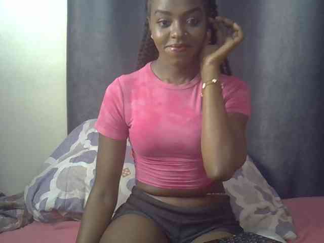 Tyra019a