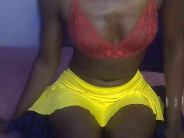 Tyra019a