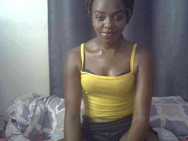 Tyra019a